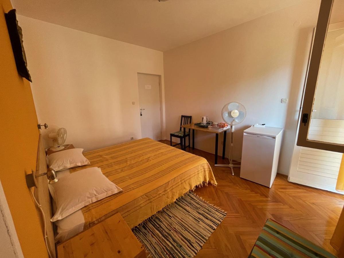 Hvar Guesthouse - Double Bedroom With Private Bathroom Jelsa  Eksteriør bilde