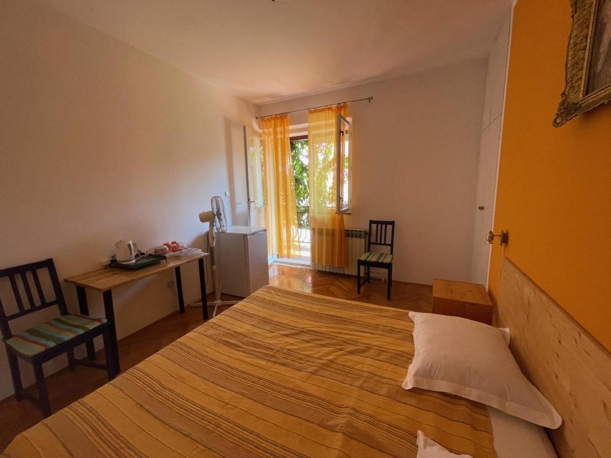 Hvar Guesthouse - Double Bedroom With Private Bathroom Jelsa  Eksteriør bilde