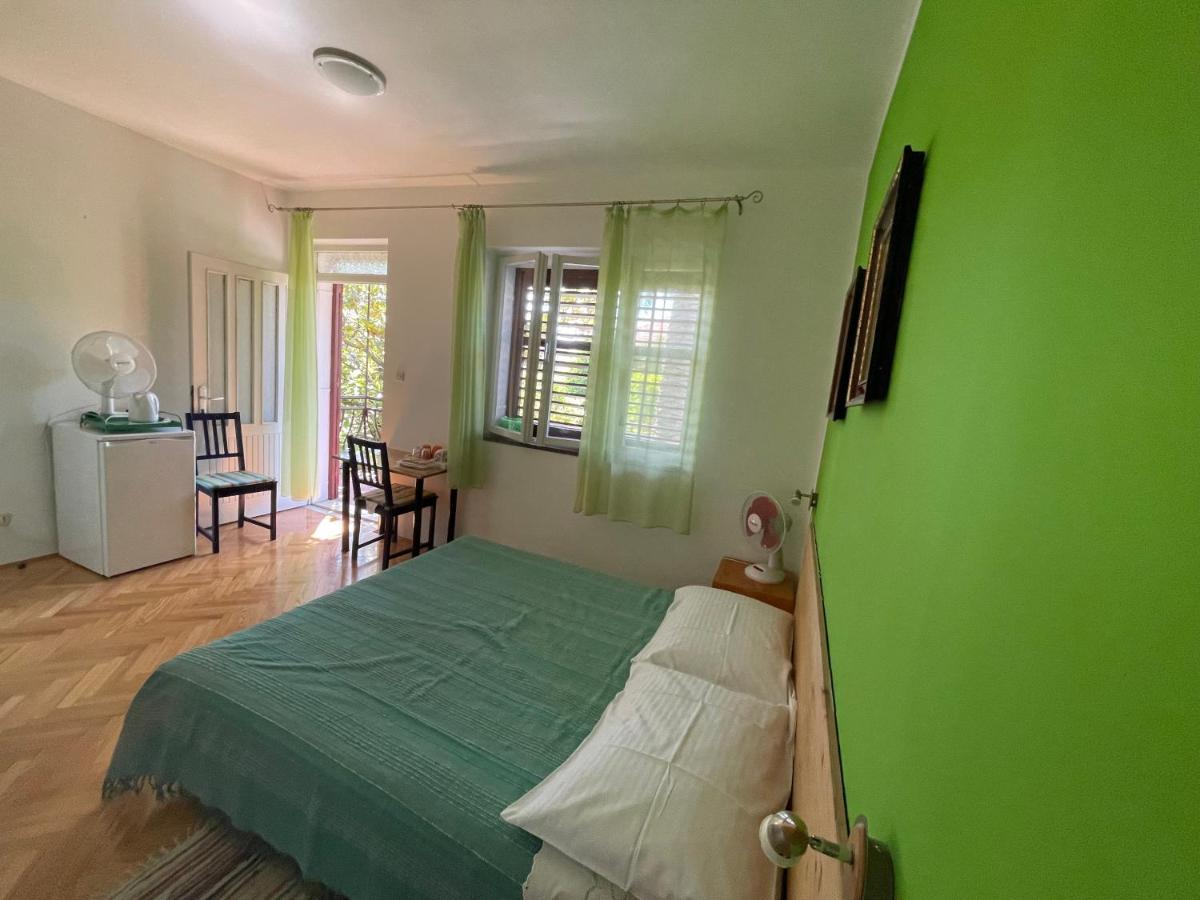 Hvar Guesthouse - Double Bedroom With Private Bathroom Jelsa  Eksteriør bilde