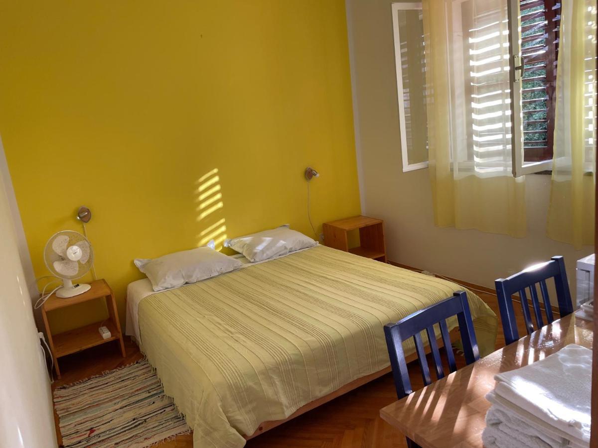 Hvar Guesthouse - Double Bedroom With Private Bathroom Jelsa  Eksteriør bilde